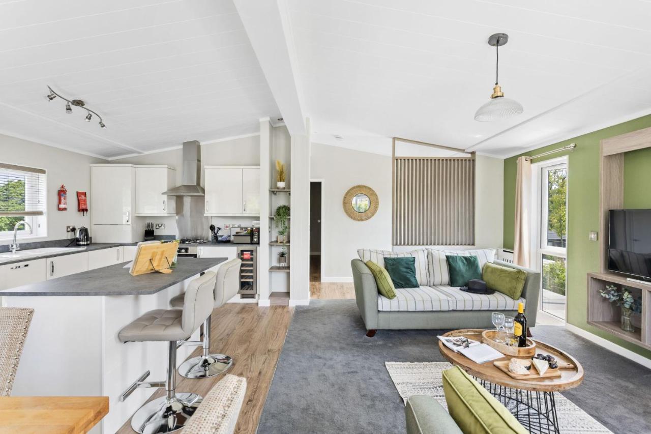 Rose Lodge, 21 Roadford Lake Lodges Lifton Extérieur photo