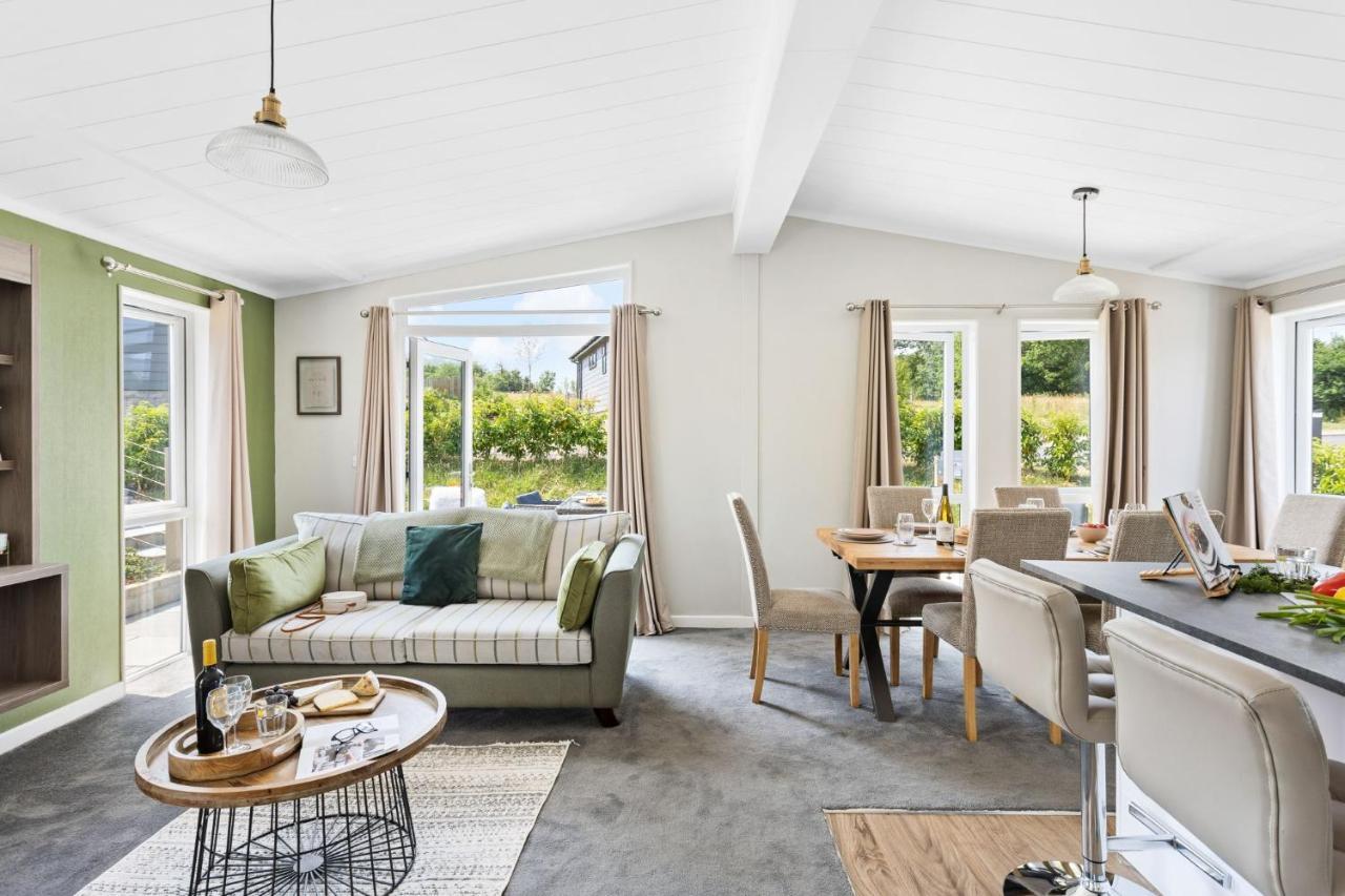 Rose Lodge, 21 Roadford Lake Lodges Lifton Extérieur photo